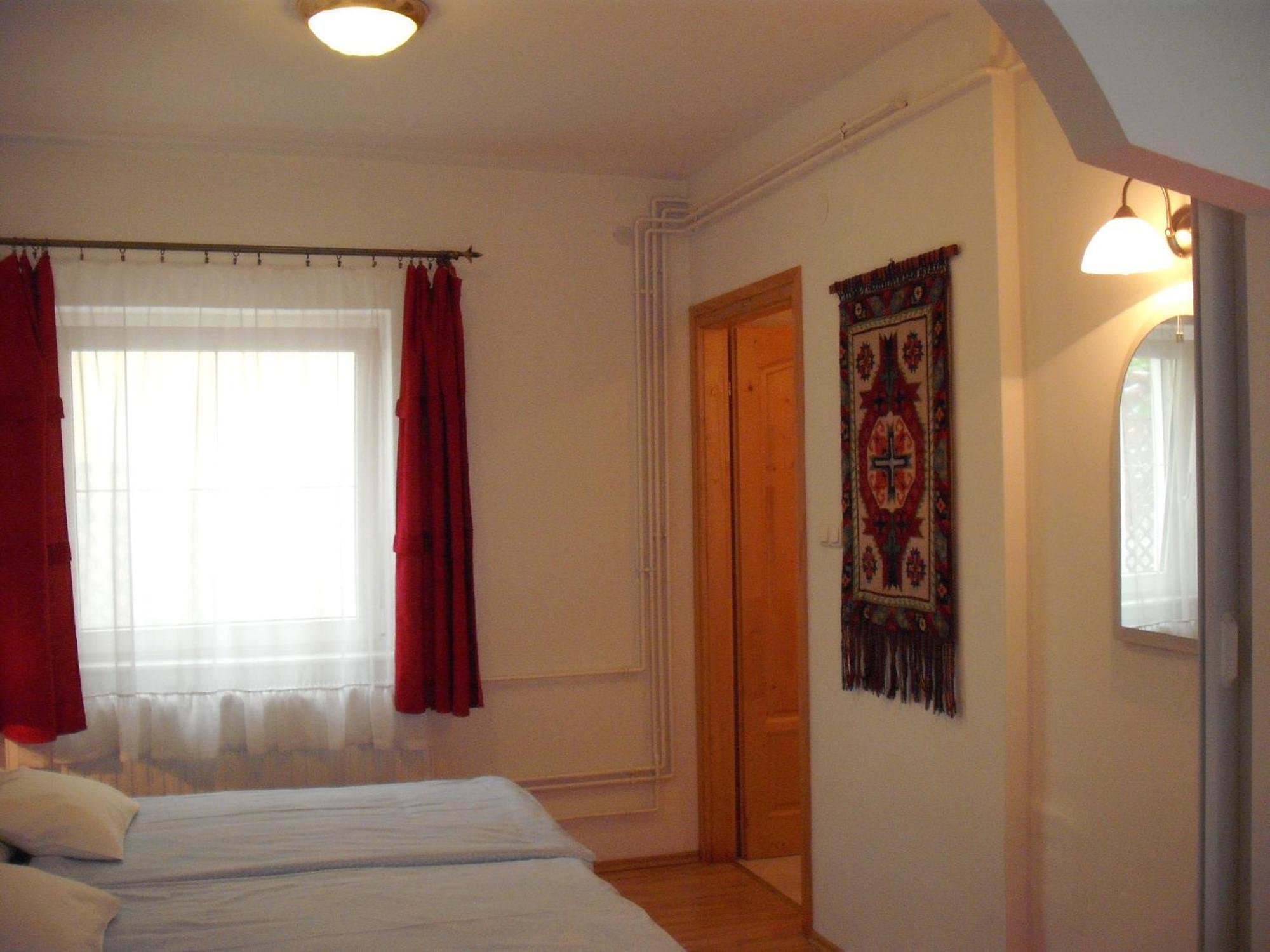 Apart Hévízi Ház Extérieur photo