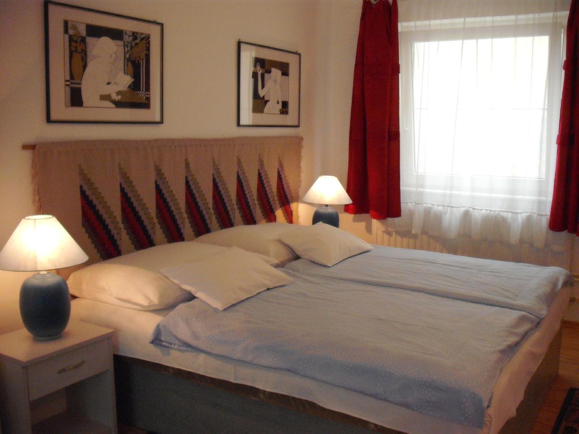 Apart Hévízi Ház Extérieur photo
