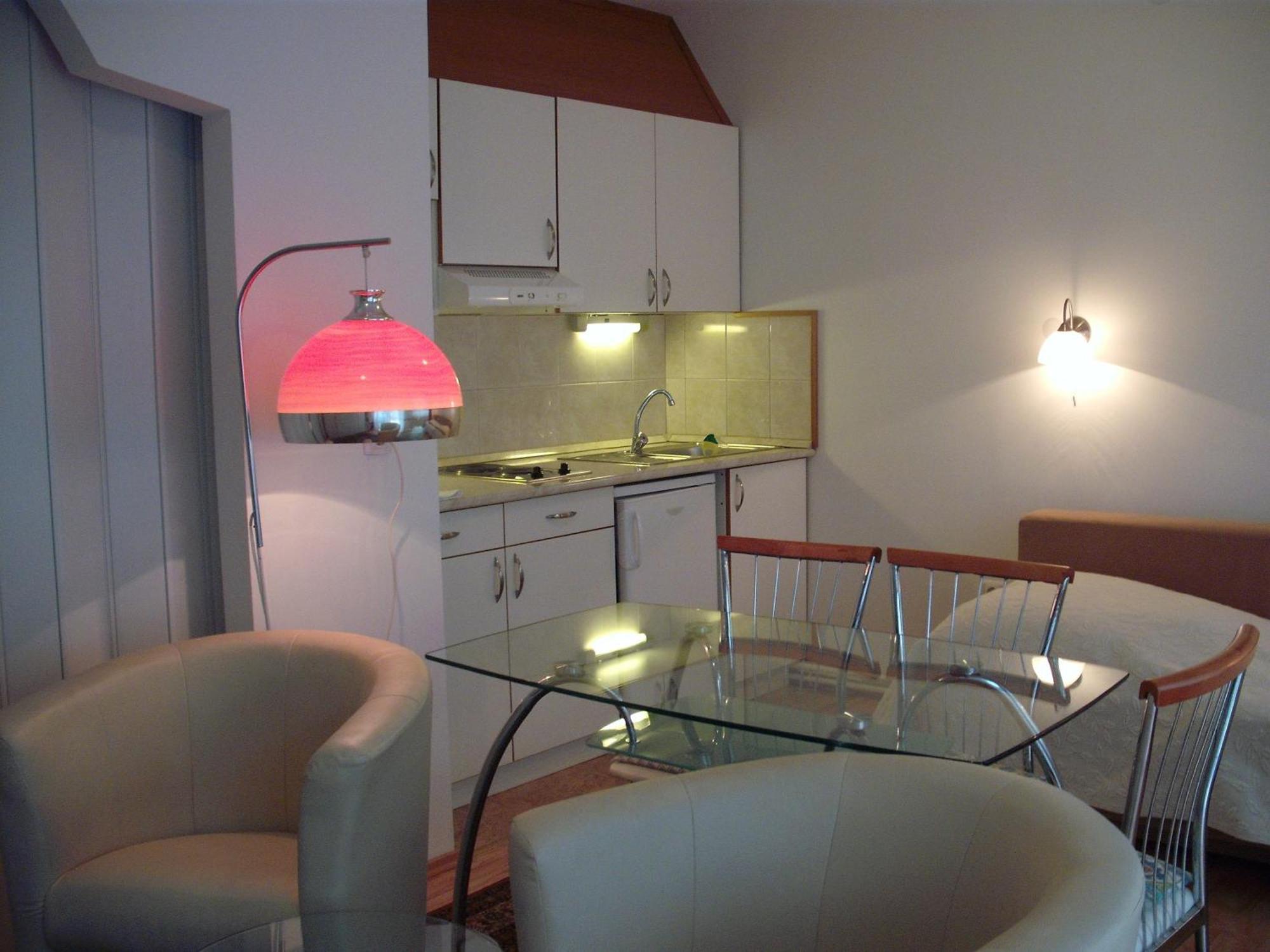 Apart Hévízi Ház Extérieur photo