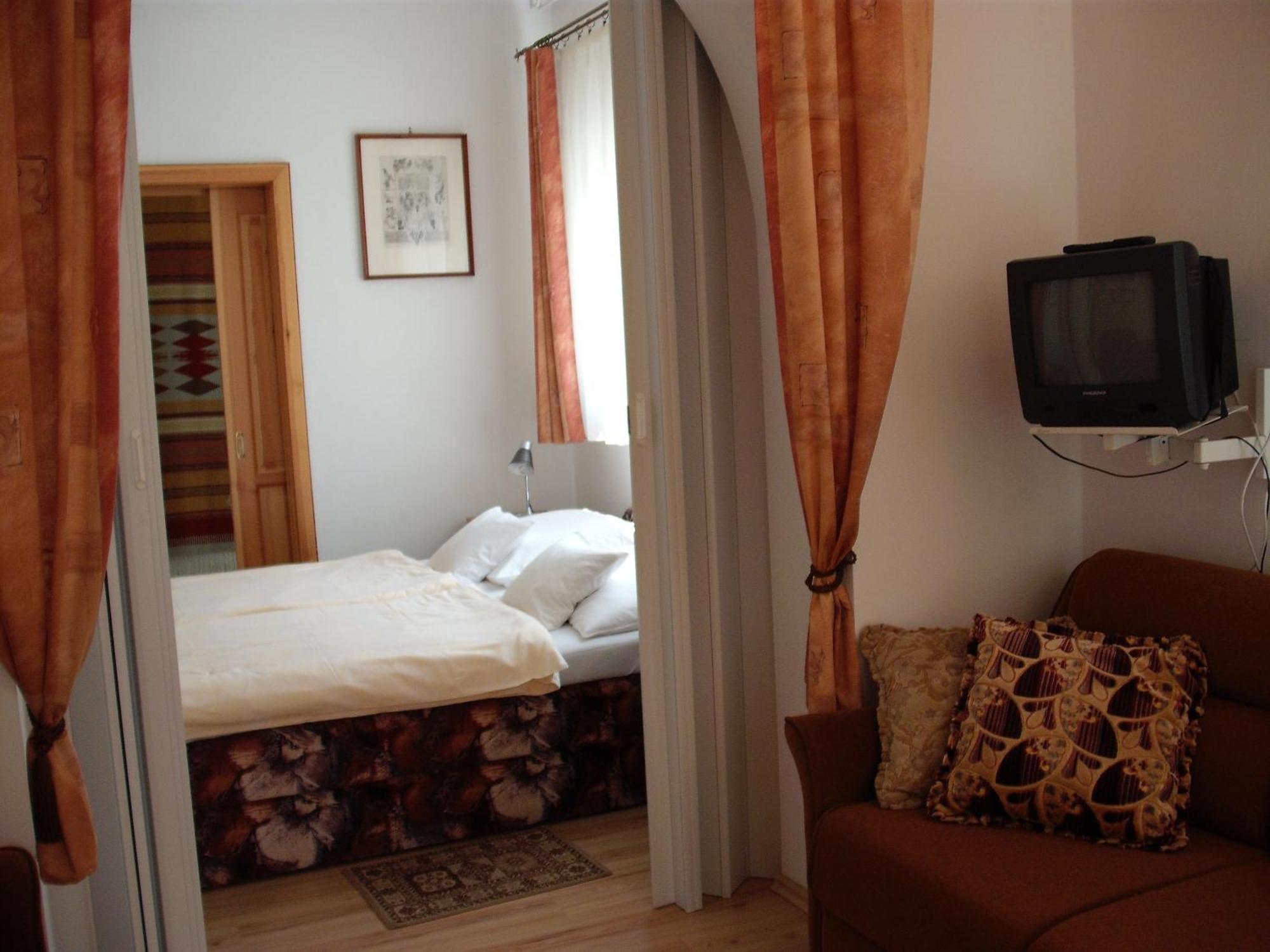 Apart Hévízi Ház Extérieur photo