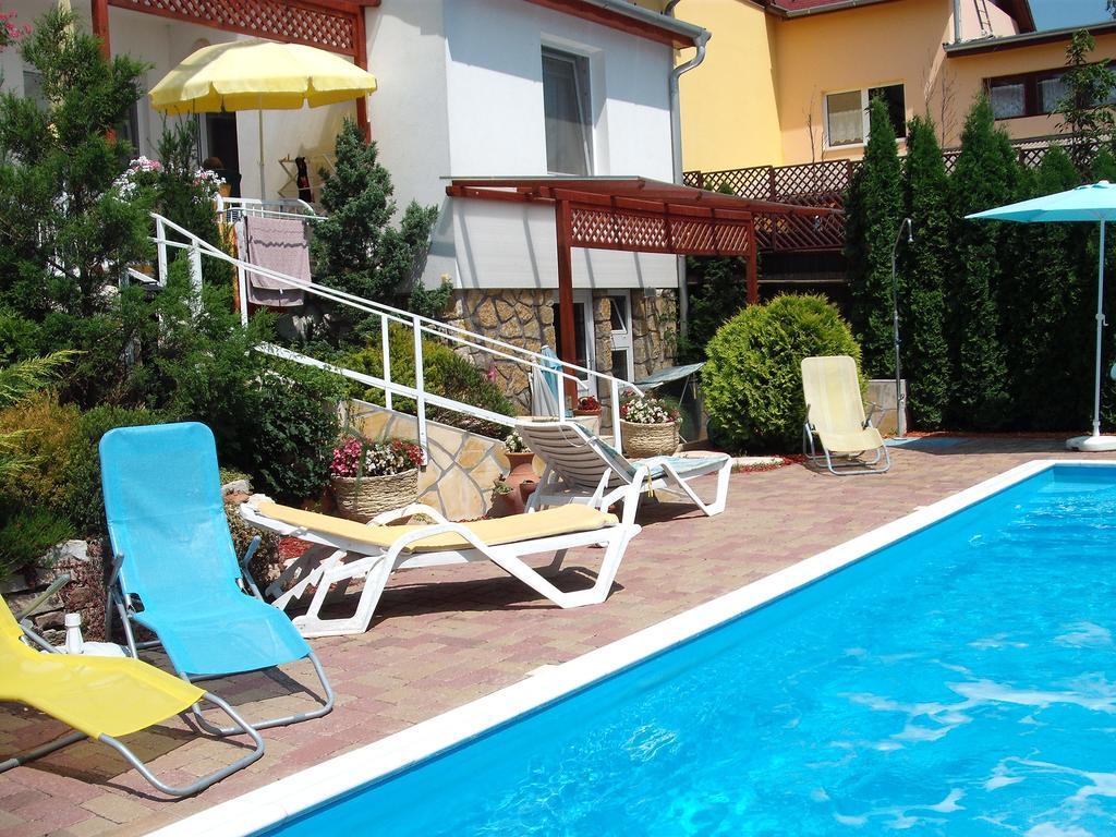 Apart Hévízi Ház Extérieur photo