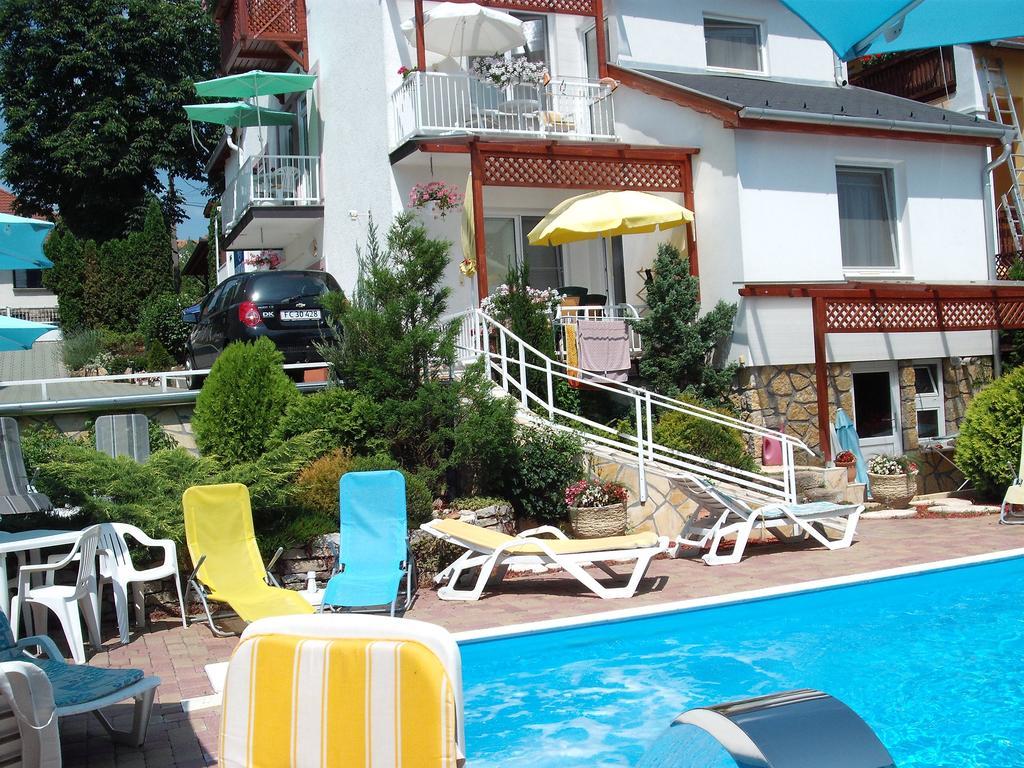 Apart Hévízi Ház Extérieur photo