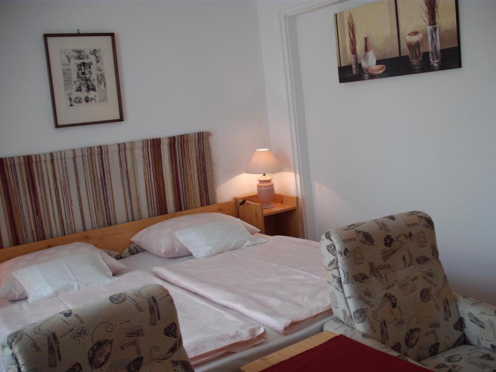 Apart Hévízi Ház Chambre photo